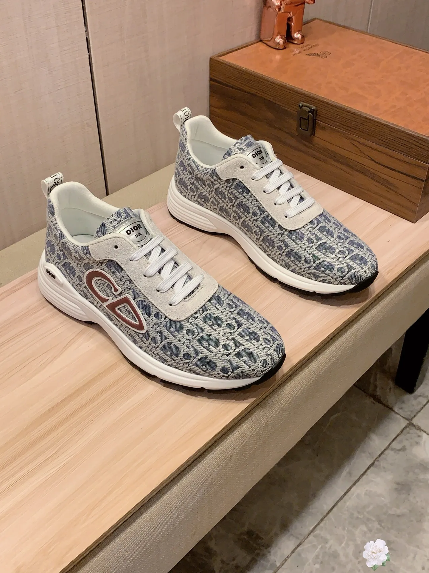 Men's Men's Shoes💰442💰💰🎩🎩[Lightning][Lightning] "Dior DIOR*" The latest and most popular casual shoes, top brand [seduce] luxury ~ purchasing agency, top ~ quality. [Strong] The upper is made of imported breathable cowhide with material ➕ breathable sheepskin feet (•) and fine workmanship. The original stylish and stylish soft rubber wear-resistant and non-slip outsole is light and comfortable on the feet. The real thing looks better when photographed in person. 0121: code: 38-44, 5️⃣ colors selected